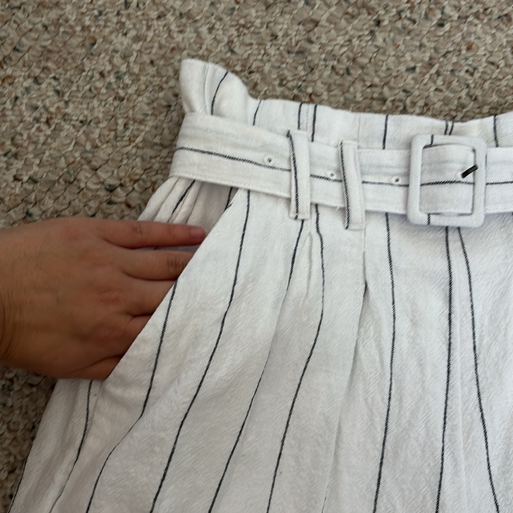 Abercrombie Linen Blend Shorts w Belt - Picture 3 of 7